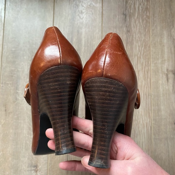 Adorable academia heels - Picture 10 of 10